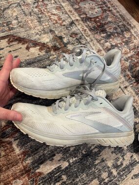 Brooks Women's Light Gray and Silver Running Sneakers